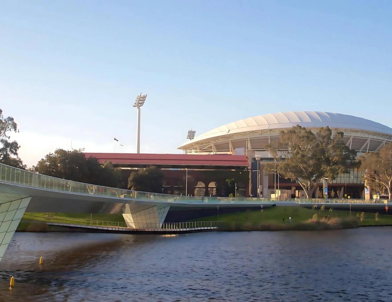 Walk To Adelaide Oval, 4-bedroom With Parking * North Adelaide
