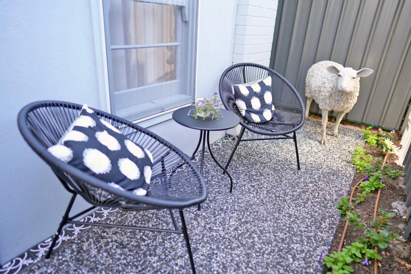 Walk To Adelaide Oval, 4-bedroom With Parking North Adelaide
