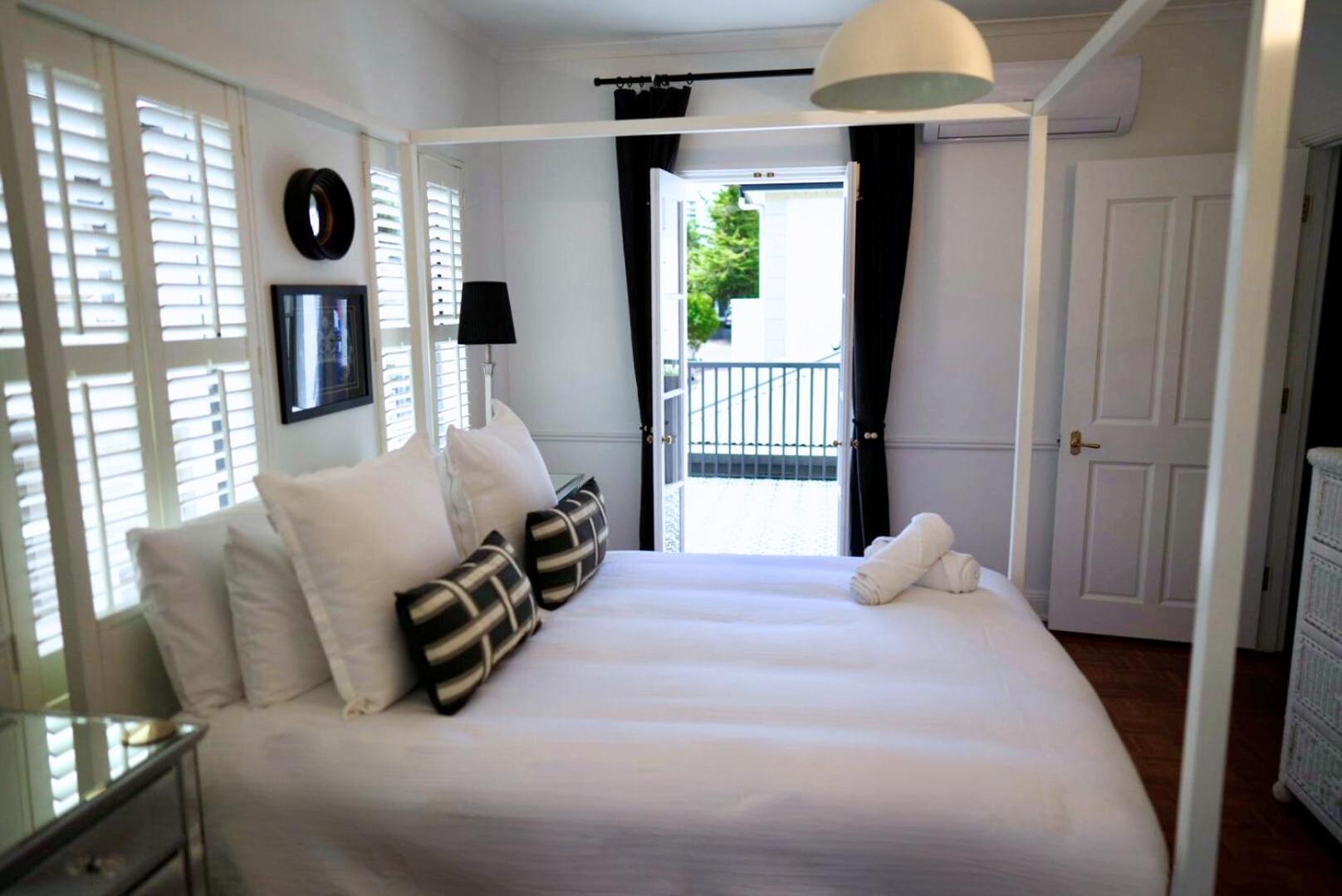 Walk To Adelaide Oval, 4-bedroom With Parking Holiday home